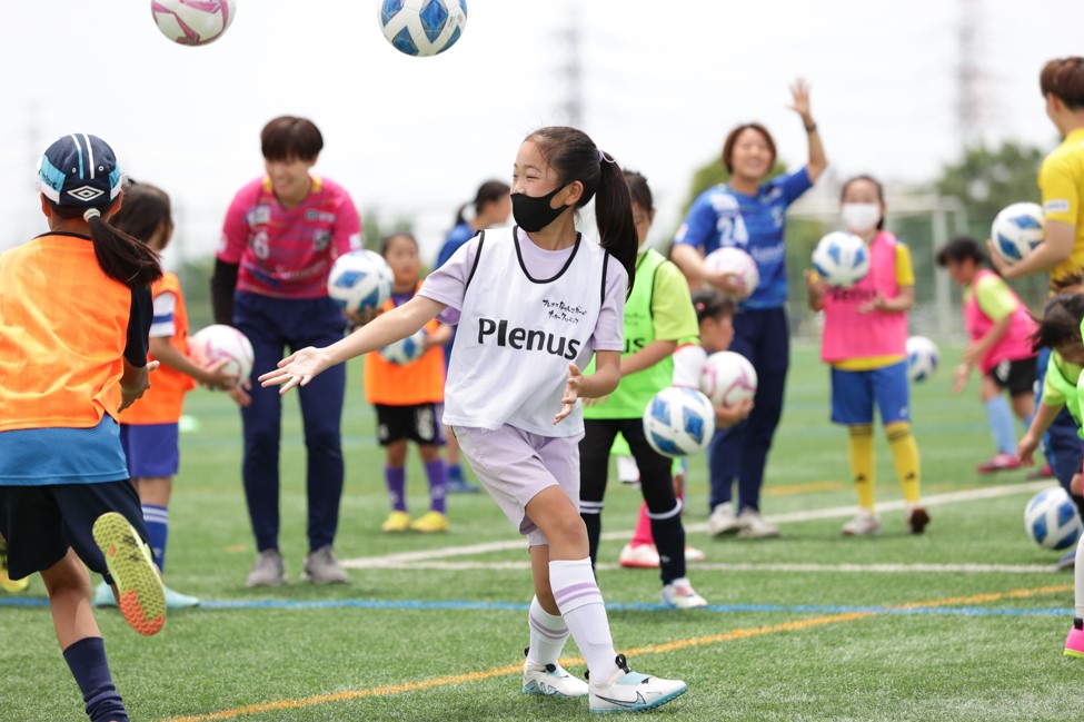 写真:ボールと仲良く