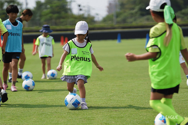 写真:ドリブル練習