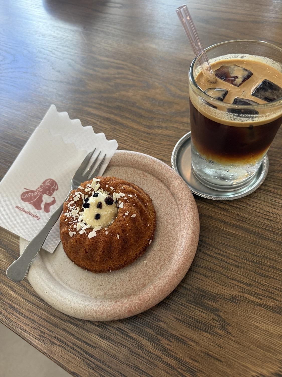 サッカーガールさま専用になりました　新品未使用　スリッパ　ニャンコ　ねこ スペシャルコンテンツ】ニッパツ横浜FCシーガルズ 吉田凪沙